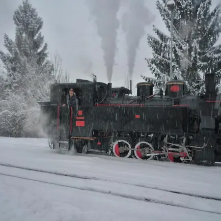 Stoanerhof Farma Uderns